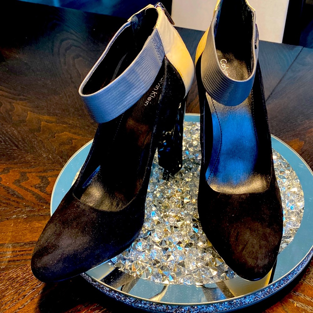 Calvin Klein Brand new heels size 9.5